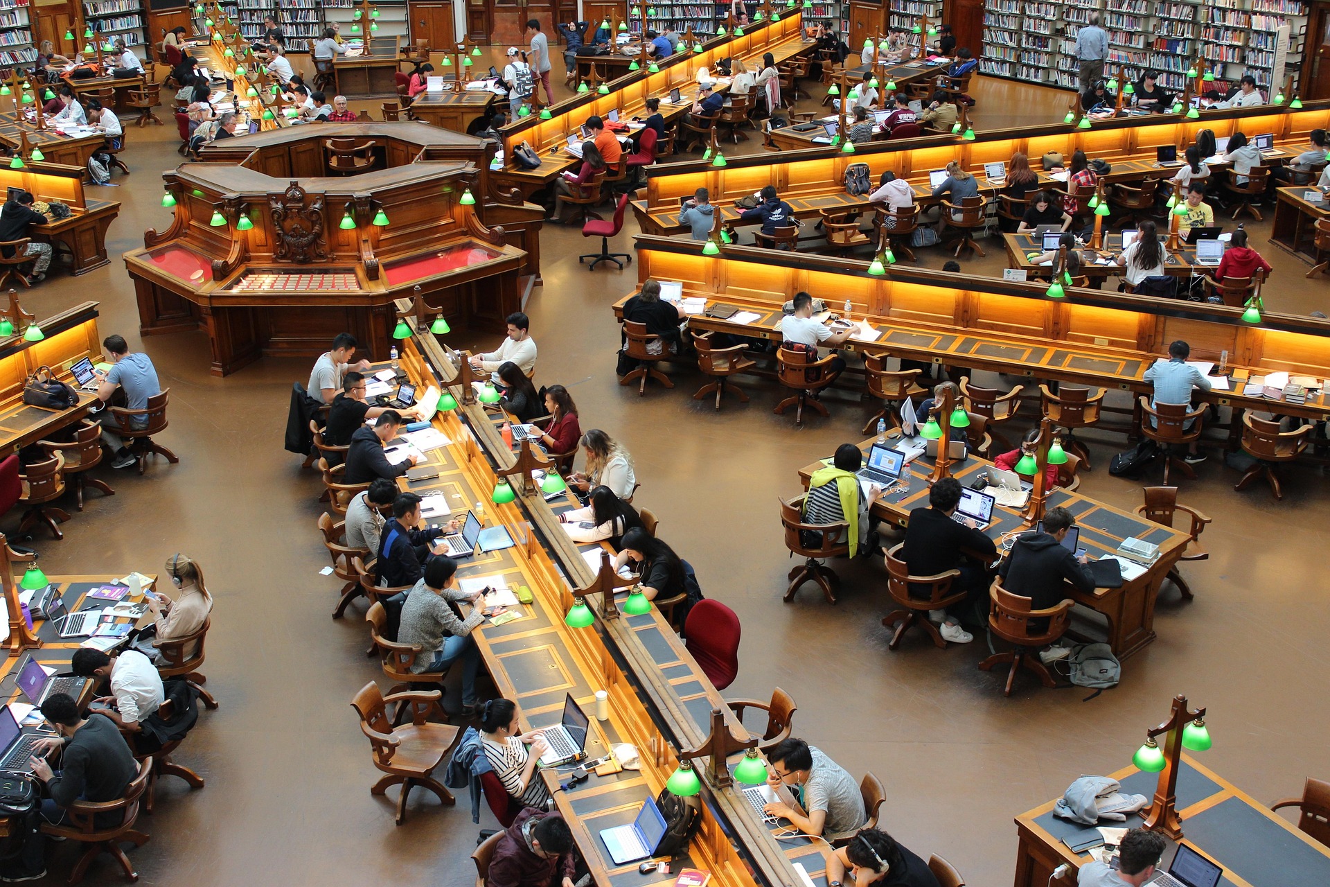 “Faculty 18” | University of Barcelona